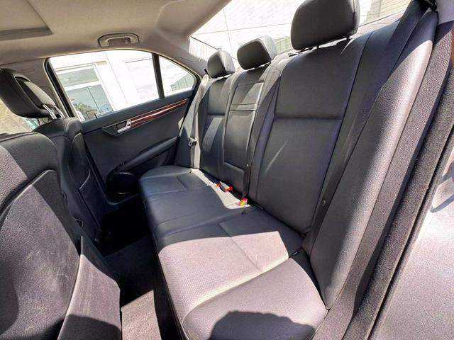 Photo of 2009 Silver Mercedes-Benz C-Class