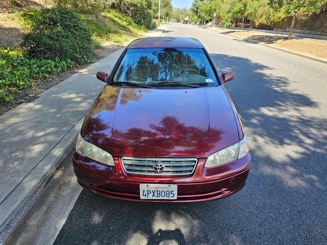 Photo of 2001 Vintage Red Pearl Toyota Camry
