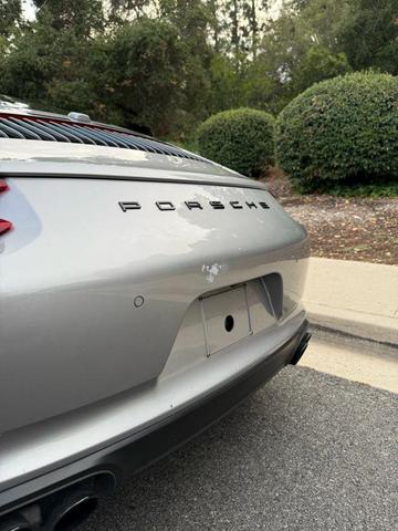 Photo of 2018 Silver Porsche 911