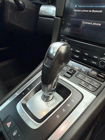 Photo of 2018 Silver Porsche 911