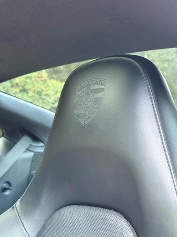 Photo of 2018 Silver Porsche 911