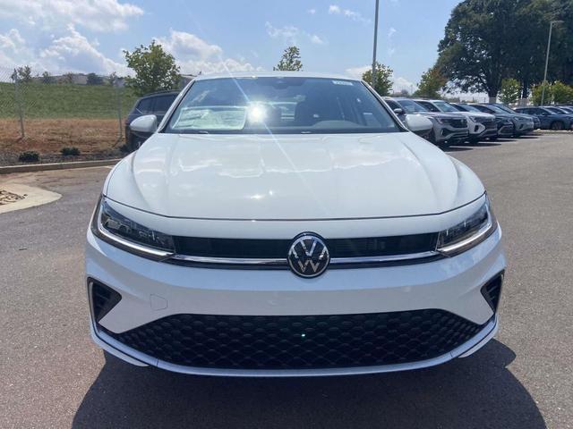 Photo of 2025 Pure White Volkswagen Jetta