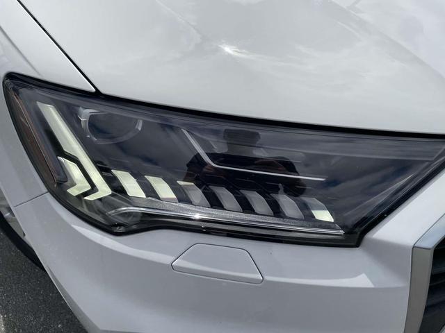 Photo of 2024 White Audi Q7