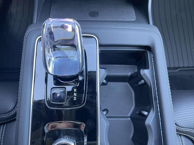 Photo of 2025 Crystal White Pearl Volvo XC90 Plug-In Hybrid