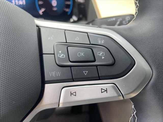 Photo of 2025 Pure White Volkswagen Atlas