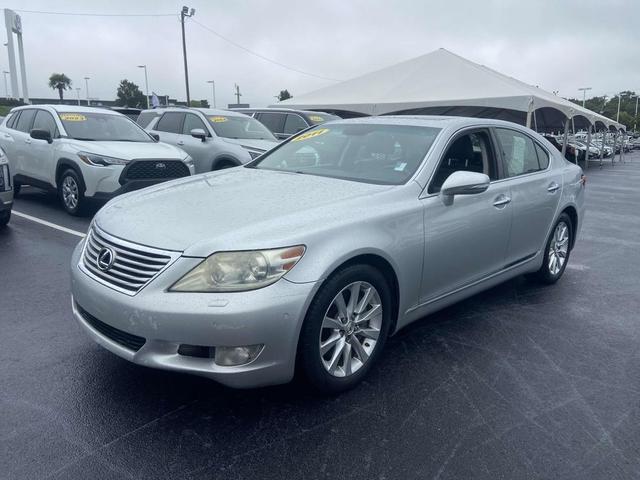 Photo of 2011 Mercury Metallic Lexus LS 460