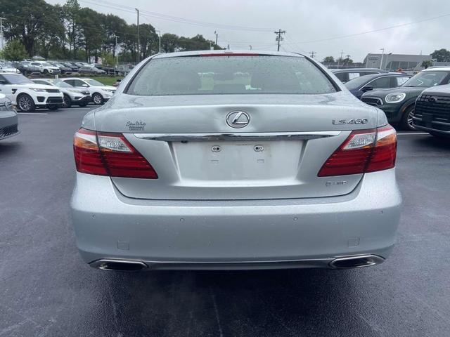 Photo of 2011 Mercury Metallic Lexus LS 460