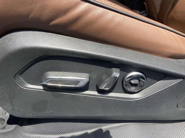 Photo of 2023 Majestic Black Pearl Acura MDX