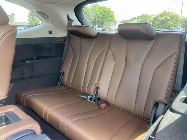 Photo of 2023 Majestic Black Pearl Acura MDX