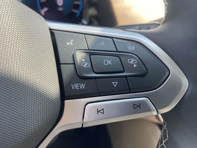 Photo of 2026 silver mist metallic Volkswagen Atlas