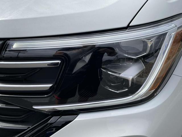 Photo of 2026 White Volkswagen Atlas