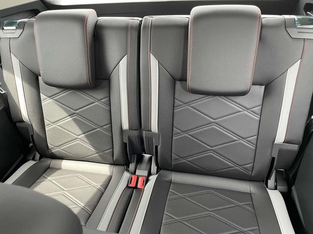 Photo of 2026 White Volkswagen Atlas
