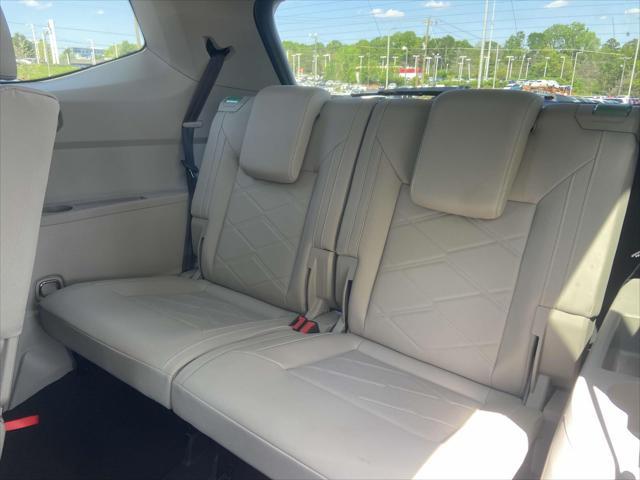 Photo of 2025 Pure White Volkswagen Atlas