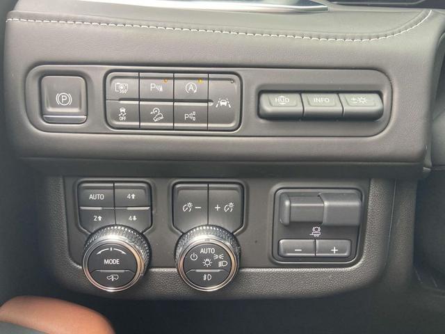 Photo of 2024 Gray GMC Yukon