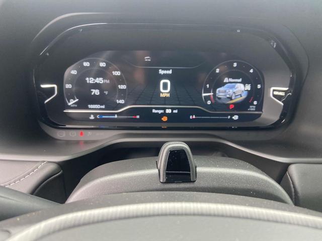 Photo of 2024 Gray GMC Yukon
