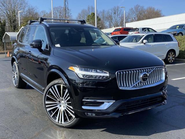Photo of 2025 Onyx Black Metallic Volvo XC90