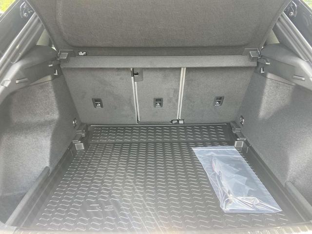 Photo of 2025 Mythos Black Metallic Audi Q3