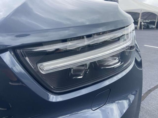 Photo of 2022 Denim Blue Metallic Volvo XC40