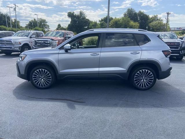 Photo of 2025 Pyrite Silver Metallic Volkswagen Taos