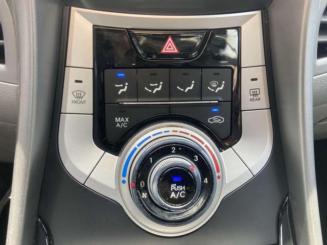 Photo of 2011 Silver Hyundai ELANTRA