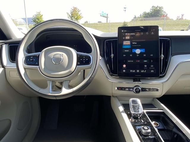 Photo of 2026 Crystal White Metallic Volvo XC60