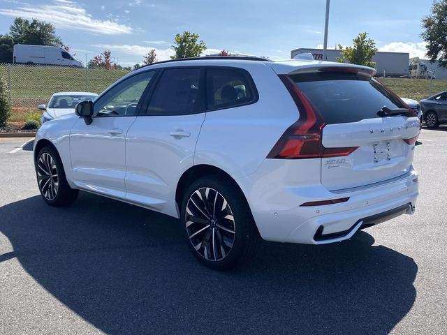 Photo of 2026 Crystal White Metallic Volvo XC60