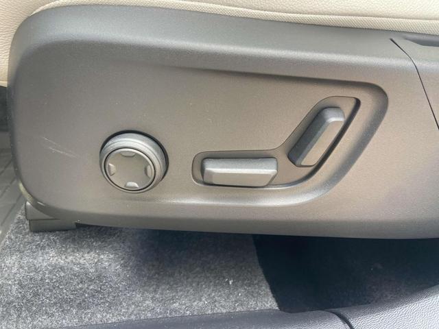 Photo of 2026 Blue Volvo XC40