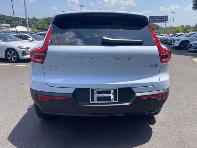 Photo of 2026 Blue Volvo XC40