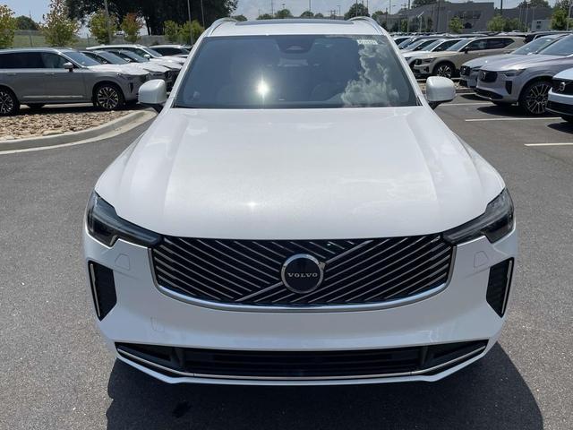 Photo of 2026 Crystal White Pearl Volvo XC90