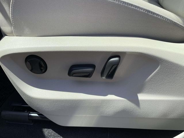 Photo of 2026 White Volkswagen Atlas