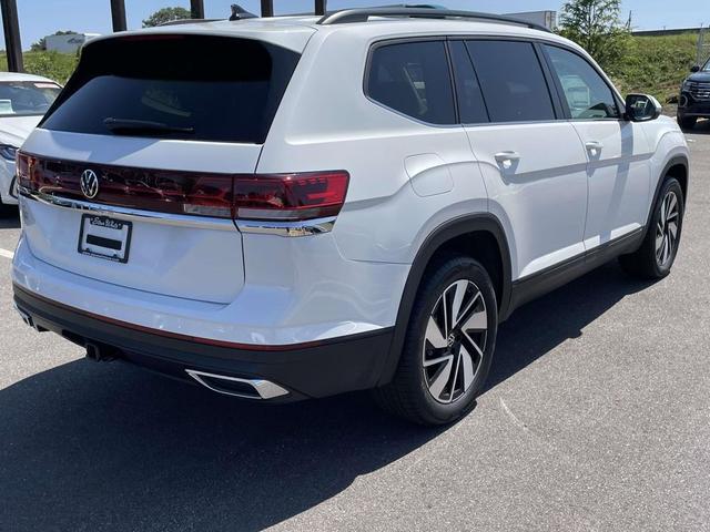 Photo of 2026 White Volkswagen Atlas
