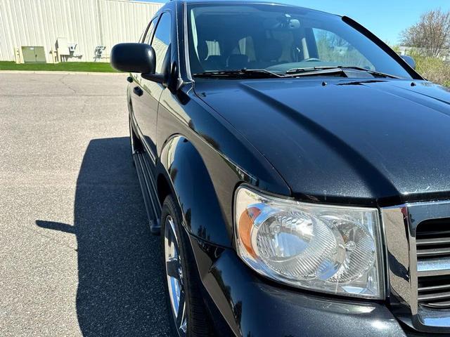 Photo of 2007 Brilliant Black Crystal Pearlcoat Dodge Durango