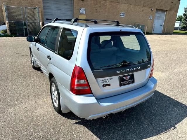 Photo of 2003 Platinum Silver Metallic/Steel Gray Metallic Subaru Forester