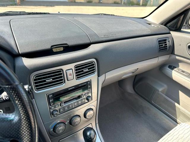 Photo of 2003 Platinum Silver Metallic/Steel Gray Metallic Subaru Forester