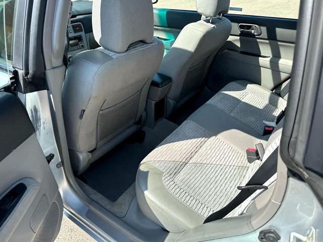 Photo of 2003 Platinum Silver Metallic/Steel Gray Metallic Subaru Forester