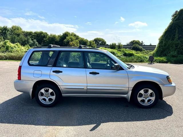 Photo of 2003 Platinum Silver Metallic/Steel Gray Metallic Subaru Forester