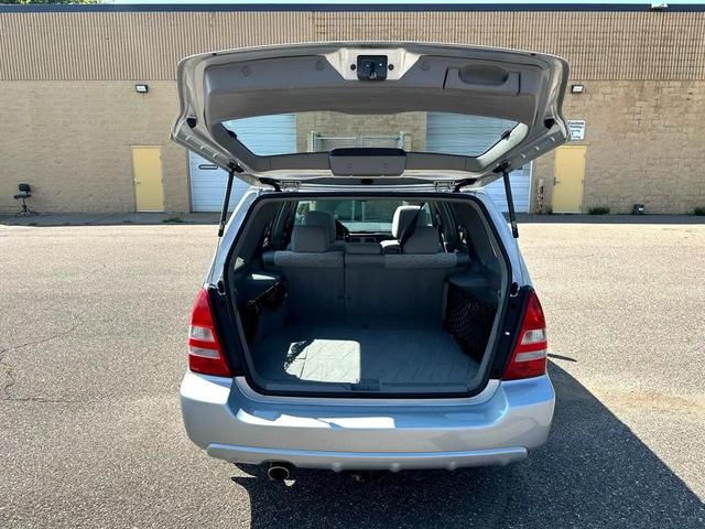 Photo of 2003 Platinum Silver Metallic/Steel Gray Metallic Subaru Forester