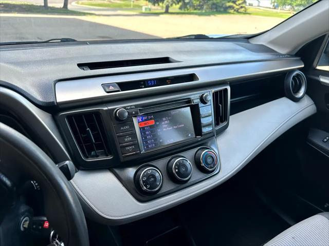 Photo of 2013 Shoreline Blue Pearl Toyota RAV4