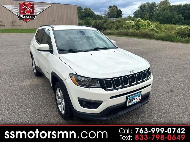 Photo of 2018 White Clearcoat Jeep Compass
