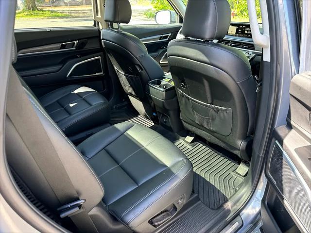 Photo of 2020 Everlasting Silver Kia Telluride