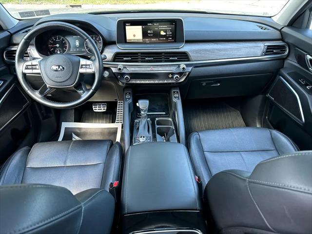 Photo of 2020 Everlasting Silver Kia Telluride