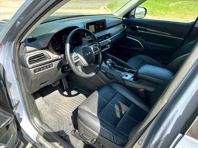 Photo of 2020 Everlasting Silver Kia Telluride