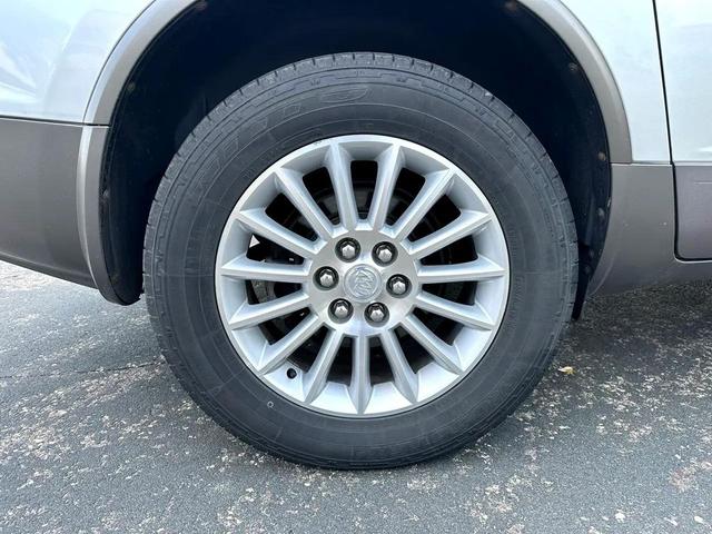 Photo of 2011 Quicksilver Metallic Buick Enclave