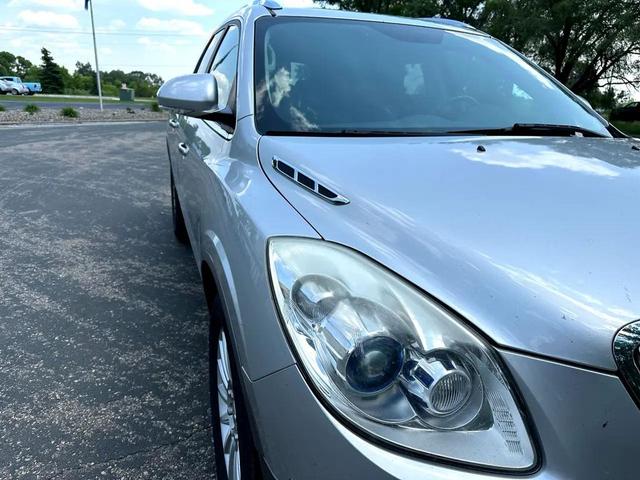 Photo of 2011 Quicksilver Metallic Buick Enclave