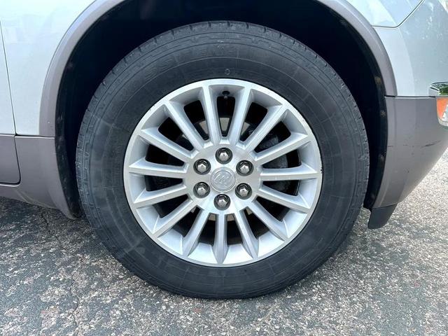 Photo of 2011 Quicksilver Metallic Buick Enclave