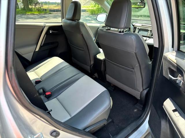 Photo of 2013 Classic Silver Metallic Toyota RAV4