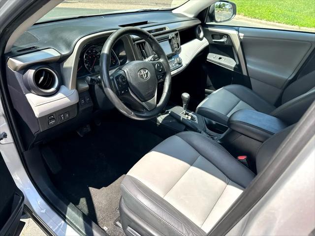 Photo of 2013 Classic Silver Metallic Toyota RAV4