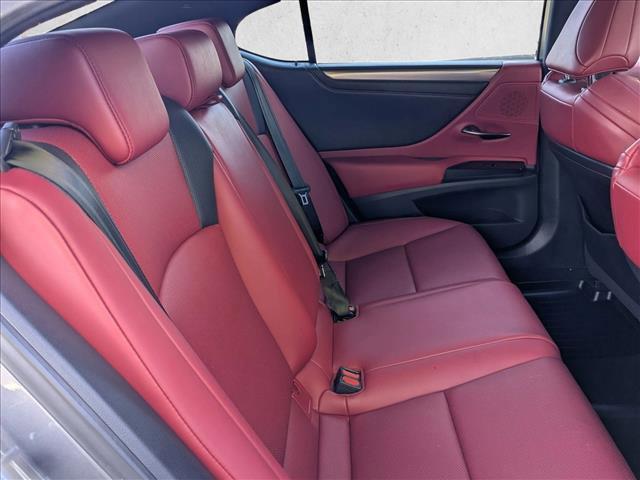 Photo of 2020 Obsidian Lexus ES 350