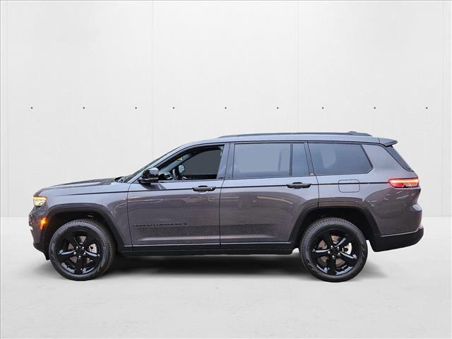 Photo of 2025 Baltic Gray Metallic Clearcoat Jeep Grand Cherokee L