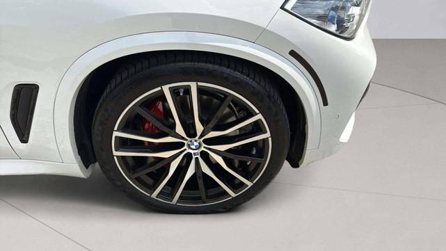 Photo of 2021 Alpine White BMW X5